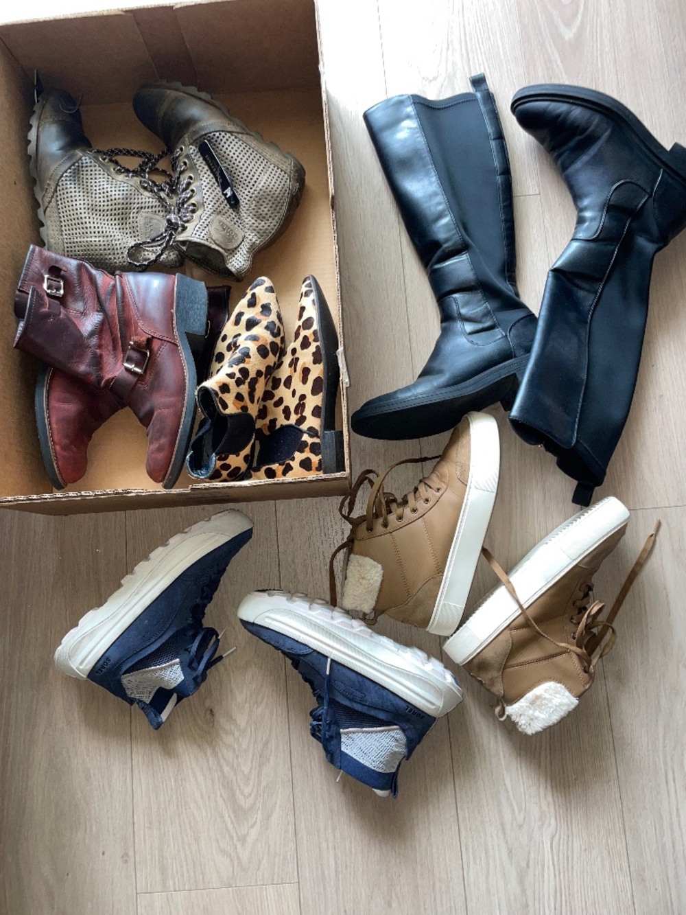 shoe BUNDLE of 6  Sorel, Cole Haan, Jeffrey Campbell, UGG, Reaction Kenneth Cole